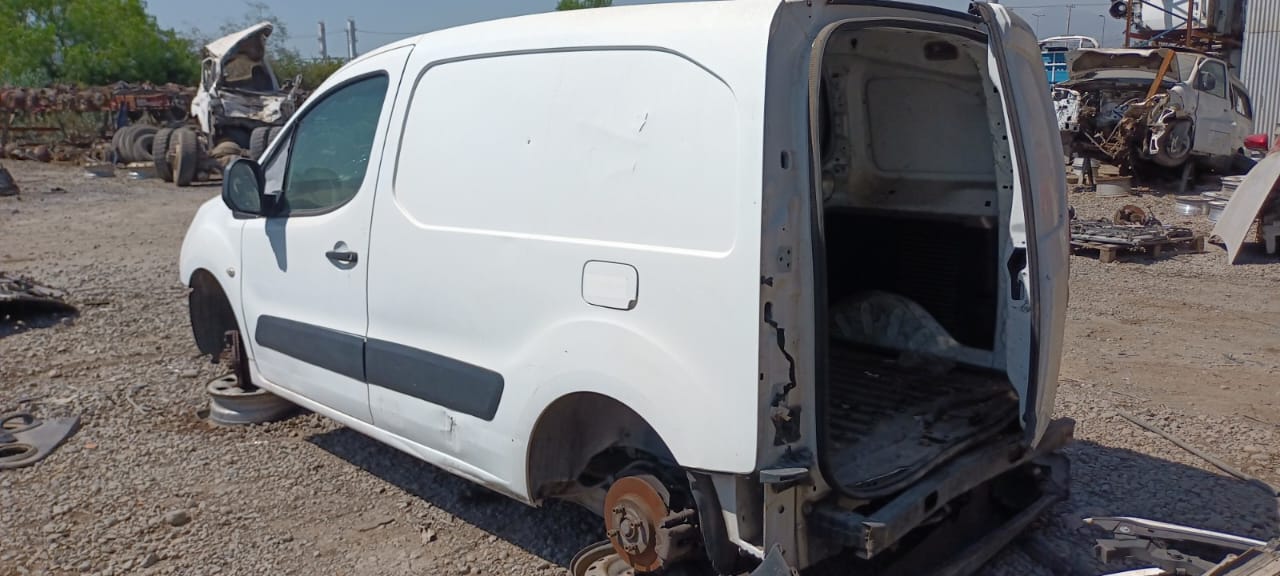 CAJA DE CAMBIOS Citroen BERLINGO 2012  USADA  EN DESARME